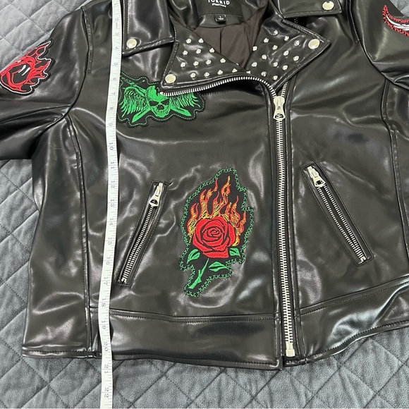 Torrid Faux Leather Jacket Women’s 1X Embroidered Moto Studded Goth Black - Picture 8 of 10